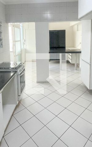 Apartamento à venda com 160m², 3 quartos e 1 vaga Apartamento à venda com 160m², 3 quartos e 1 vagaCozinha