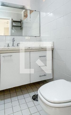 Apartamento à venda com 160m², 3 quartos e 1 vaga Apartamento à venda com 160m², 3 quartos e 1 vagaBanheiro da Suíte