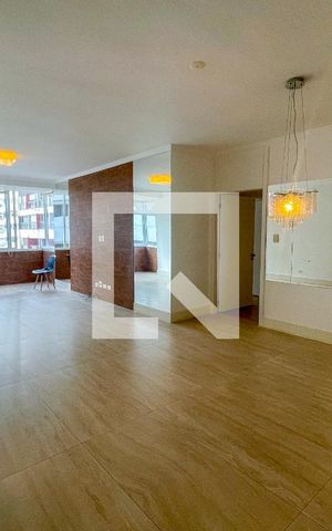 Apartamento à venda com 160m², 3 quartos e 1 vaga Apartamento à venda com 160m², 3 quartos e 1 vagaSala