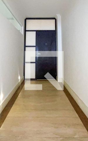 Apartamento à venda com 160m², 3 quartos e 1 vaga Apartamento à venda com 160m², 3 quartos e 1 vagaEntrada