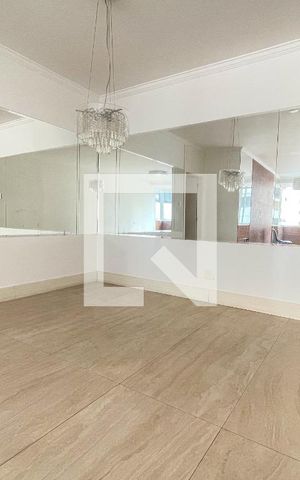 Apartamento à venda com 160m², 3 quartos e 1 vaga Apartamento à venda com 160m², 3 quartos e 1 vagaSala