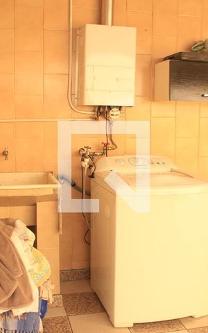 Casa para alugar com 120m², 2 quartos e 2 vagasLavanderia