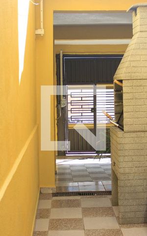 Casa para alugar com 120m², 2 quartos e 2 vagasQuintal