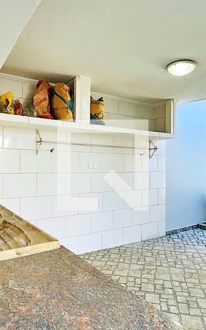 Casa à venda com 195m², 3 quartos e 3 vagasÁrea de Serviço
