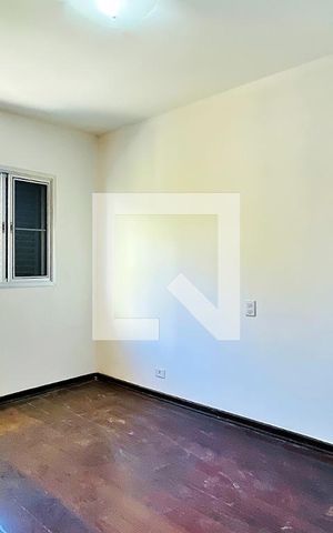 Casa à venda com 195m², 3 quartos e 3 vagasSuíte