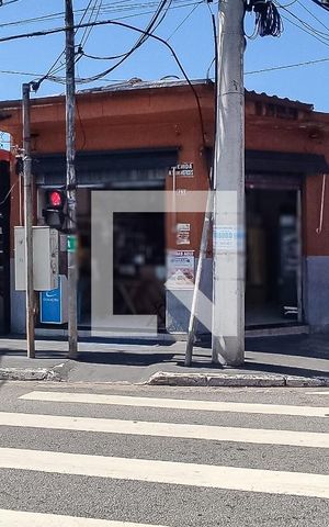 Casa à venda com 150m², 4 quartos e 3 vagas Casa à venda com 150m², 4 quartos e 3 vagasFachada do Salão 1
