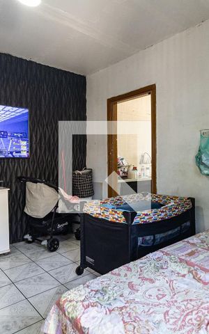 Casa à venda com 150m², 4 quartos e 3 vagas Casa à venda com 150m², 4 quartos e 3 vagasQuarto 2 da Casa 1