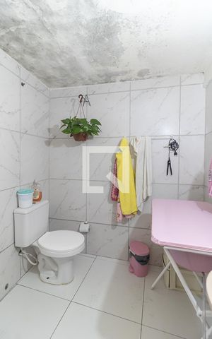 Casa à venda com 150m², 4 quartos e 3 vagas Casa à venda com 150m², 4 quartos e 3 vagasBanheiro da Casa 2