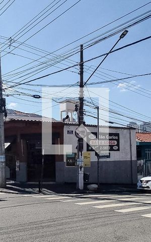 Casa à venda com 150m², 4 quartos e 3 vagas Casa à venda com 150m², 4 quartos e 3 vagasFachada