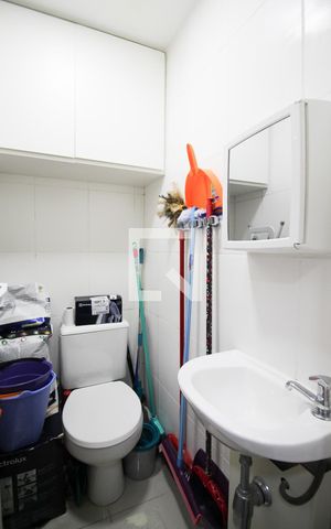 Apartamento à venda com 93m², 2 quartos e 2 vagasÁrea de serviço 