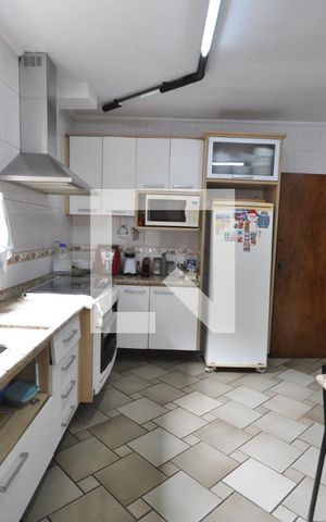 Casa à venda com 458m², 3 quartos e 2 vagasCozinha