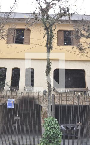 Casa à venda com 458m², 3 quartos e 2 vagasFachada