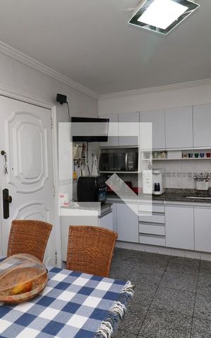 Apartamento à venda com 142m², 3 quartos e 2 vagasCozinha