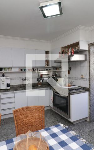 Apartamento à venda com 142m², 3 quartos e 2 vagasCozinha