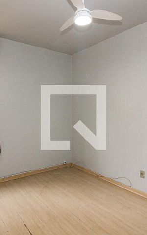 Apartamento à venda com 33m², 1 quarto e sem vaga Apartamento à venda com 33m², 1 quarto e sem vagaSala