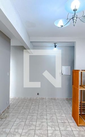 Apartamento à venda com 72m², 2 quartos e 2 vagasSala