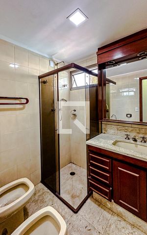 Apartamento para alugar com 356m², 3 quartos e 3 vagasBanheiro da Suíte 1