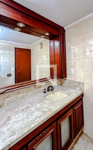 Apartamento para alugar com 356m², 3 quartos e 3 vagasBanheiro da Suíte 3