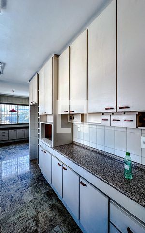 Apartamento para alugar com 356m², 3 quartos e 3 vagasCozinha