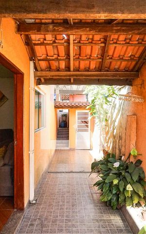 Casa à venda com 231m², 4 quartos e 4 vagas Casa à venda com 231m², 4 quartos e 4 vagasQuintal