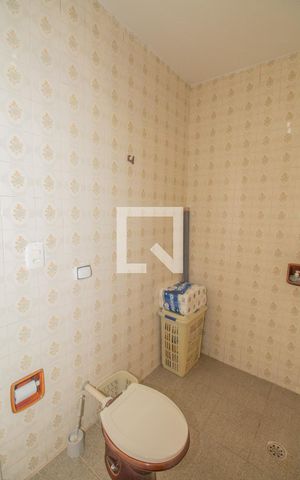 Casa à venda com 90m², 2 quartos e 1 vaga Casa à venda com 90m², 2 quartos e 1 vagaBanheiro
