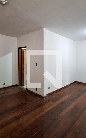 Apartamento à venda com 85m², 3 quartos e sem vaga Apartamento à venda com 85m², 3 quartos e sem vagaSala