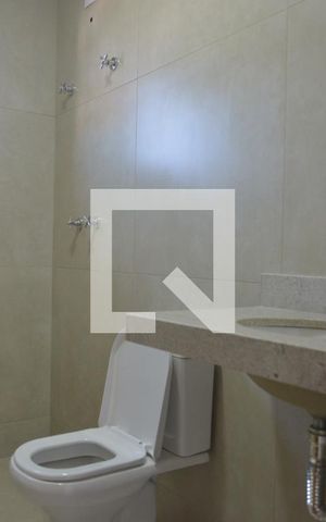 Casa para alugar com 270m², 3 quartos e 4 vagasBanheiro 1