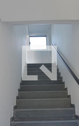 Casa para alugar com 270m², 3 quartos e 4 vagasEscada