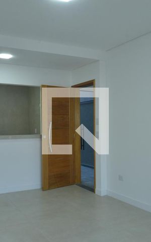Casa para alugar com 270m², 3 quartos e 4 vagasSala