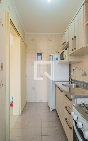 Apartamento à venda com 45m², 1 quarto e 1 vaga Apartamento à venda com 45m², 1 quarto e 1 vagaCozinha e Área de Serviço