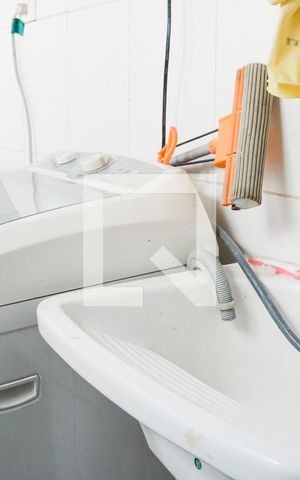 Casa à venda com 96m², 2 quartos e 1 vaga Casa à venda com 96m², 2 quartos e 1 vagaÁrea de Serviço