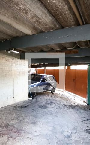 Casa à venda com 190m², 3 quartos e 3 vagas Casa à venda com 190m², 3 quartos e 3 vagasGaragem