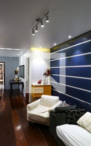 Casa à venda com 190m², 3 quartos e 3 vagas Casa à venda com 190m², 3 quartos e 3 vagasSala