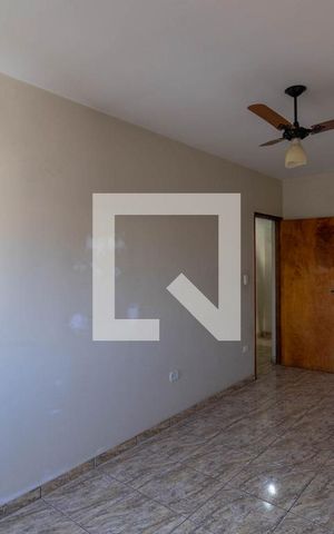 Casa à venda com 161m², 3 quartos e 6 vagas Casa à venda com 161m², 3 quartos e 6 vagasQuarto 1