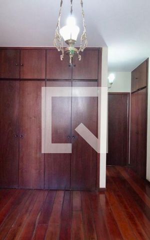 Apartamento à venda com 256m², 4 quartos e 2 vagas Apartamento à venda com 256m², 4 quartos e 2 vagasquarto