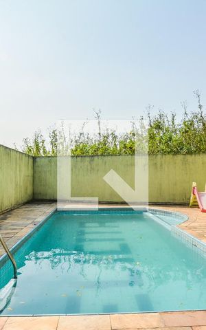 Casa de condomínio à venda com 157m², 3 quartos e 2 vagasÁrea comum - Piscina
