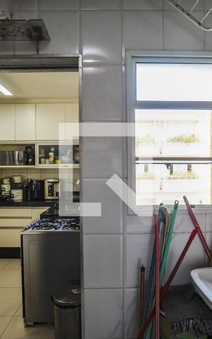 Casa de condomínio à venda com 157m², 3 quartos e 2 vagasÁrea de Serviço