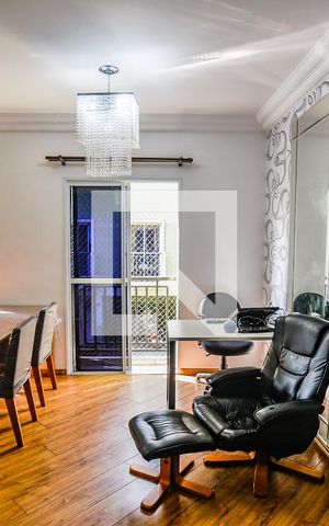 Casa de condomínio à venda com 157m², 3 quartos e 2 vagasSala