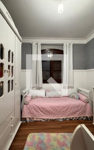 Casa à venda com 230m², 4 quartos e 3 vagas Casa à venda com 230m², 4 quartos e 3 vagasQuarto 1