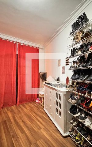 Casa à venda com 230m², 4 quartos e 3 vagas Casa à venda com 230m², 4 quartos e 3 vagasCloset da suíte