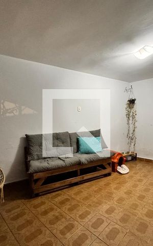 Casa à venda com 230m², 4 quartos e 3 vagas Casa à venda com 230m², 4 quartos e 3 vagasÁrea externa