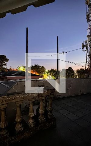 Casa à venda com 230m², 4 quartos e 3 vagas Casa à venda com 230m², 4 quartos e 3 vagasVaranda Suíte