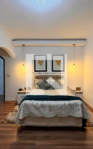 Casa à venda com 230m², 4 quartos e 3 vagas Casa à venda com 230m², 4 quartos e 3 vagasSuite