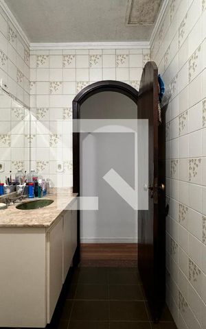 Casa à venda com 230m², 4 quartos e 3 vagas Casa à venda com 230m², 4 quartos e 3 vagasBanheiro