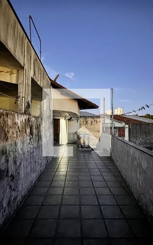 Casa à venda com 230m², 4 quartos e 3 vagas Casa à venda com 230m², 4 quartos e 3 vagasVaranda Suíte
