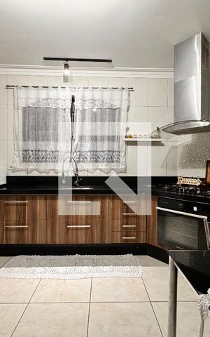 Casa à venda com 230m², 4 quartos e 3 vagas Casa à venda com 230m², 4 quartos e 3 vagasCozinha
