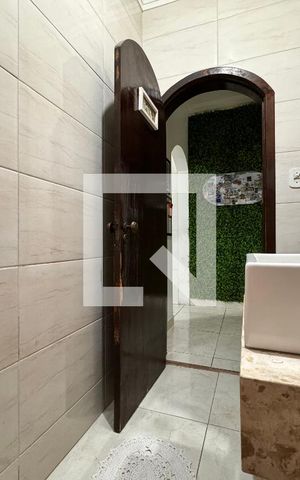 Casa à venda com 230m², 4 quartos e 3 vagas Casa à venda com 230m², 4 quartos e 3 vagasLavabo