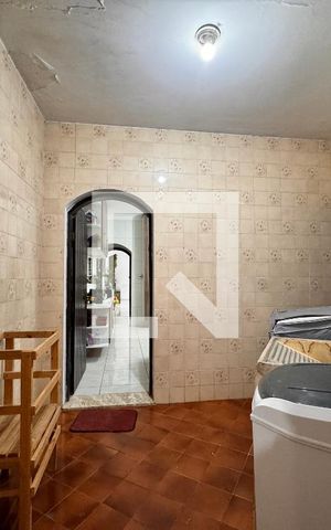 Casa à venda com 230m², 4 quartos e 3 vagas Casa à venda com 230m², 4 quartos e 3 vagasLavanderia