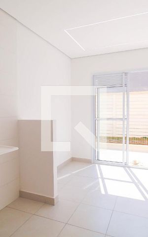 Apartamento à venda com 48m², 2 quartos e sem vaga Apartamento à venda com 48m², 2 quartos e sem vagaSala/Cozinha