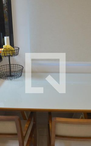Apartamento à venda com 100m², 2 quartos e 2 vagasSala